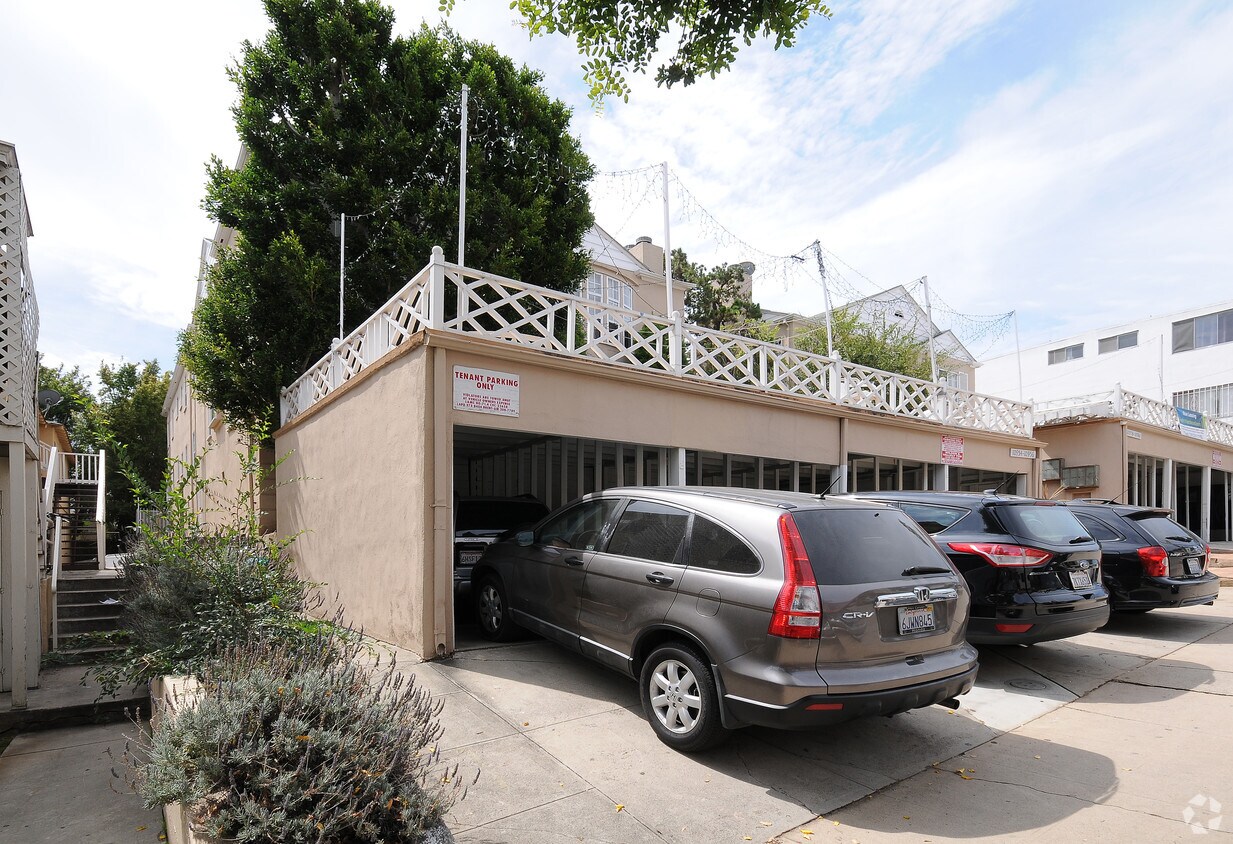 Foto del edificio - 10954-10960 Roebling Ave