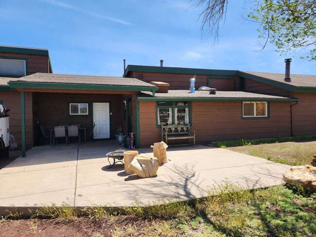 Building Photo - 7015 Hutton Ranch Rd
