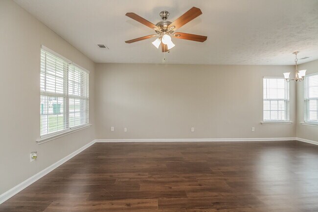 Building Photo - 1065 Tammy Sue Ln