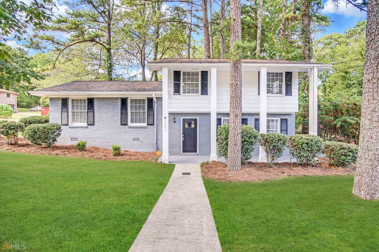 Foto principal - 2586 Williamsburg Dr