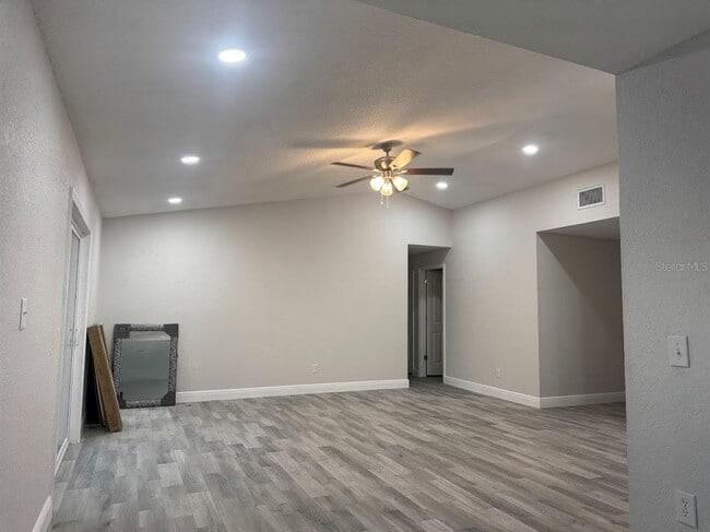 Foto del edificio - 12142 Caper St