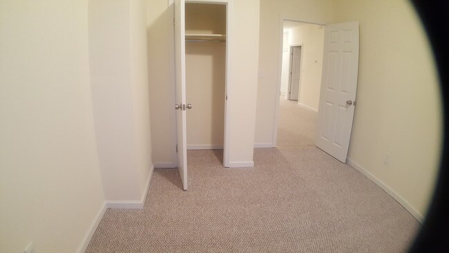 Building Photo - 675 Park Ave