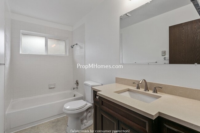 Building Photo - 1212-1214 4th Street