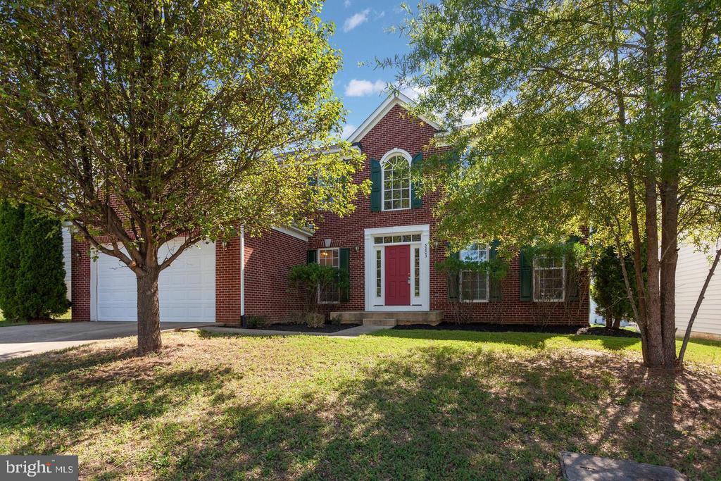 Primary Photo - 5203 Linden Dr