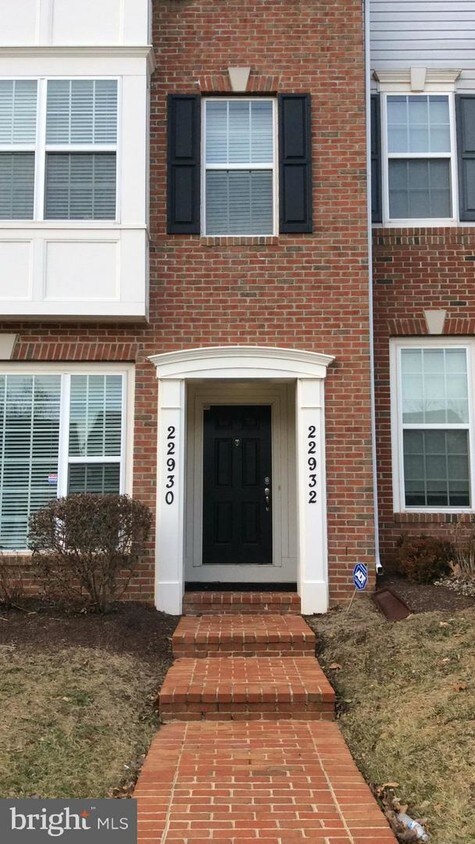 Foto principal - 22932 Newcut Rd