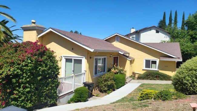 Building Photo - 1261 Kaylene Ct