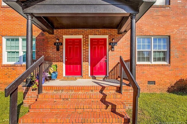 Foto del edificio - 820 Pilot Ave