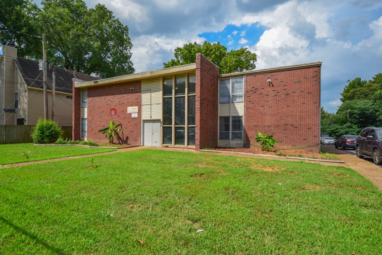 Primary Photo - Midtown 2 bed, 1 bath near Overton Park.