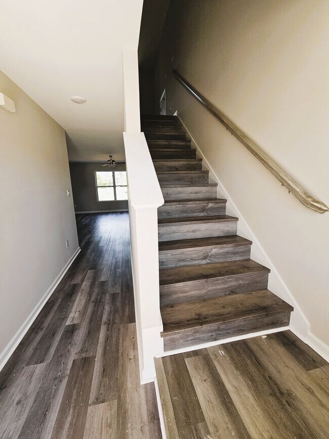 Building Photo - 4 Bedrooms! New Construction Intro Special!
