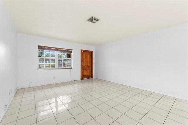 Foto del edificio - 117 SW 4 Ave
