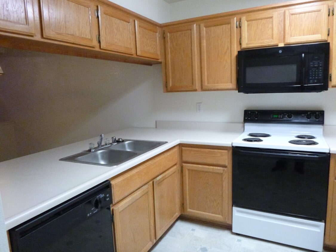 Foto del edificio - 3 bedroom 2 bath house in Yuba City