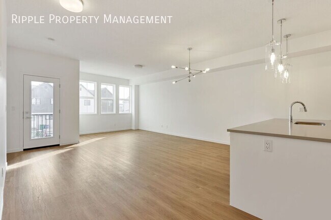 Photo du bâtiment - AMAZING BRAND NEW 2 BEDS+ DEN/ 2.5 BATHS TOWNHOUSE