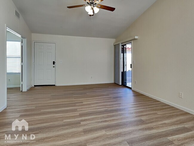 Foto del edificio - 4545 N 67th Ave