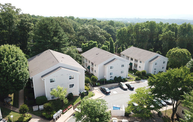 Foto del edificio - Arbor Crest Apartments