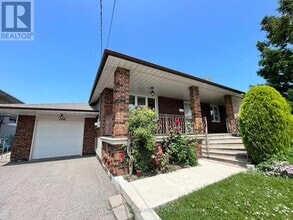 Building Photo - 746 Glengrove Ave