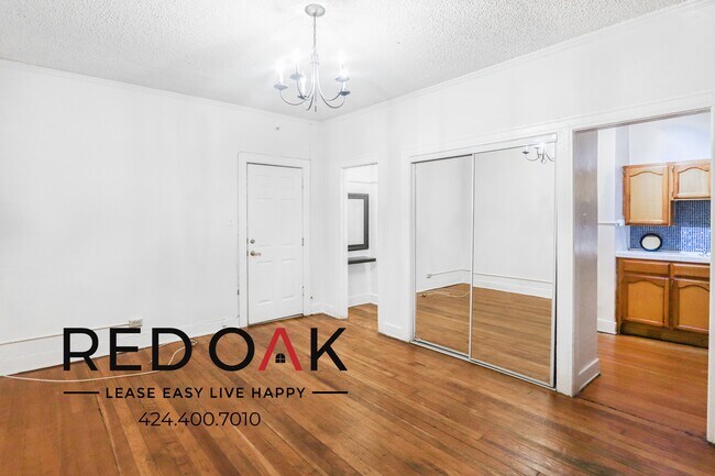 Foto del edificio - 532 S Coronado St