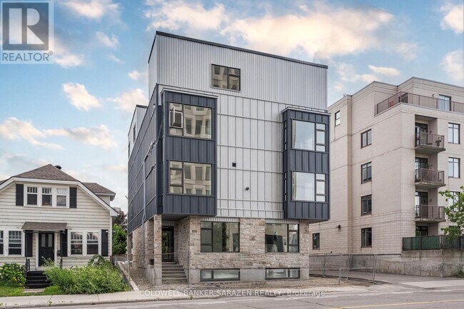 Photo du bâtiment - 10 McArthur Ave.