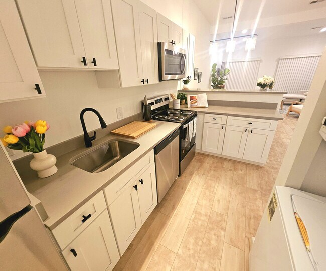 Foto del edificio - 2439 18th St NW