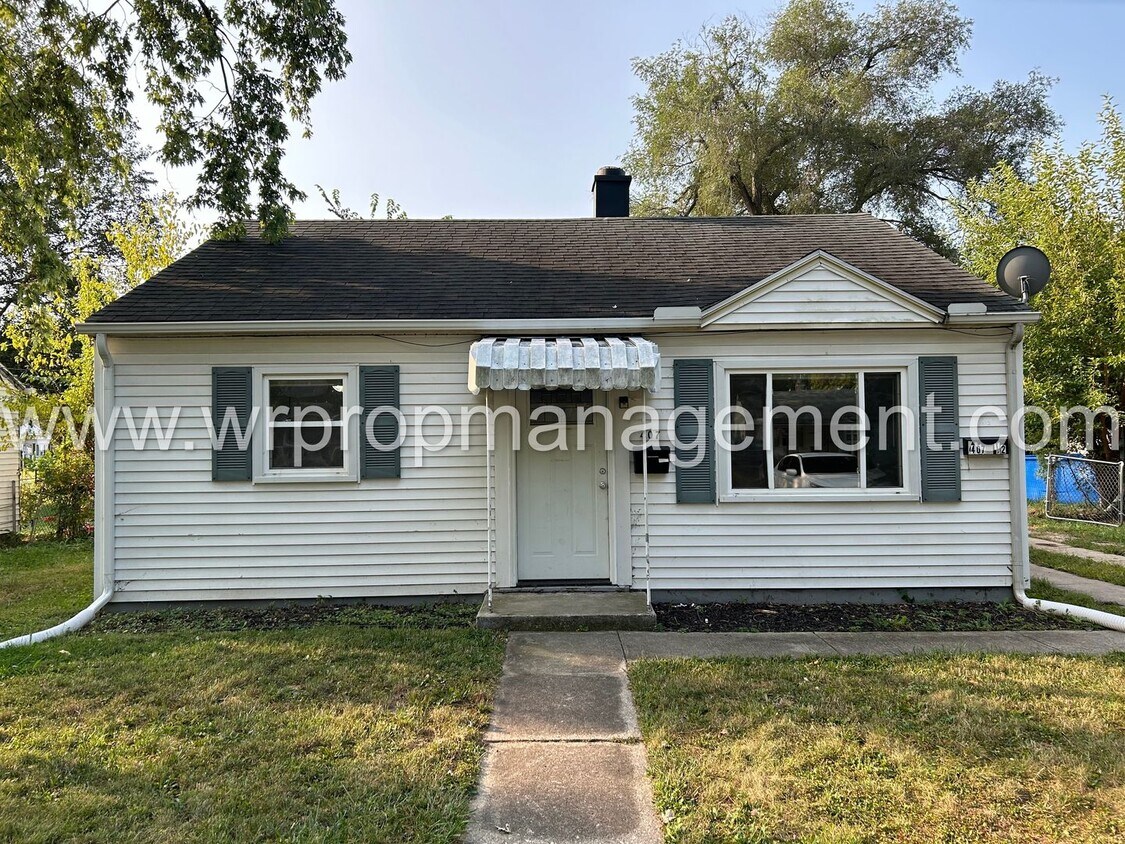 Primary Photo - 2 Bedroom 1 Bath Home