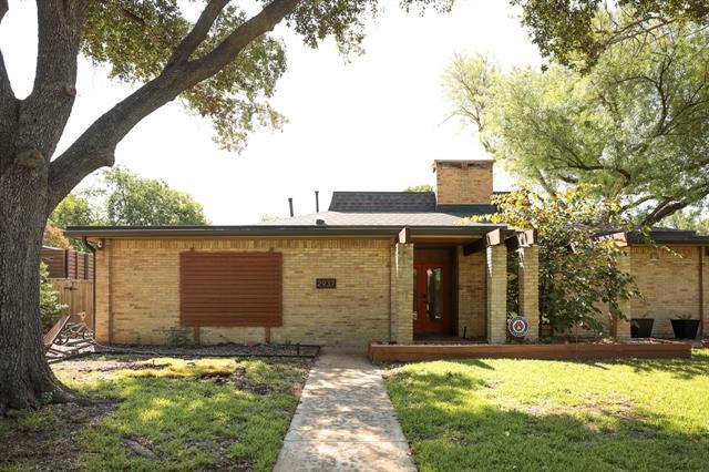 Foto del edificio - 2937 Forest Hills Ln