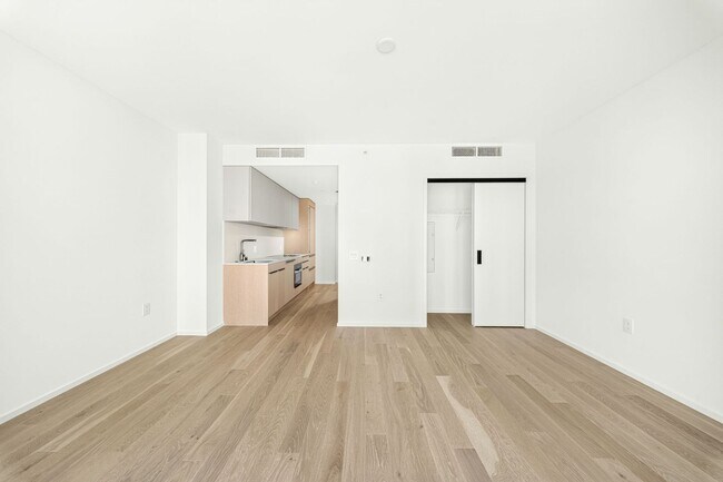 Building Photo - The Park Ward Village #622