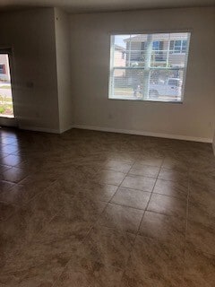 Building Photo - 3/2.5 Port Orange Townhome