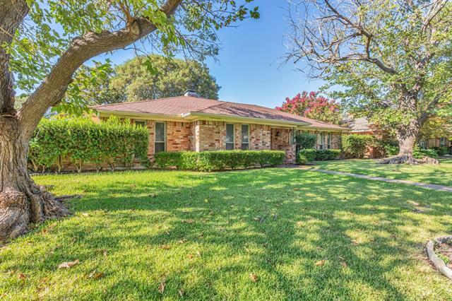 Building Photo - 303 Woodcrest Dr