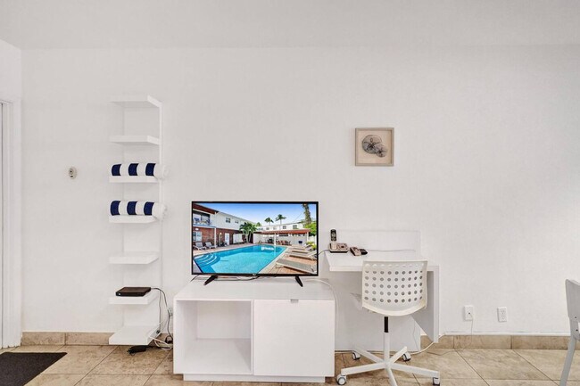 Foto del edificio - 3215 NE 7th St