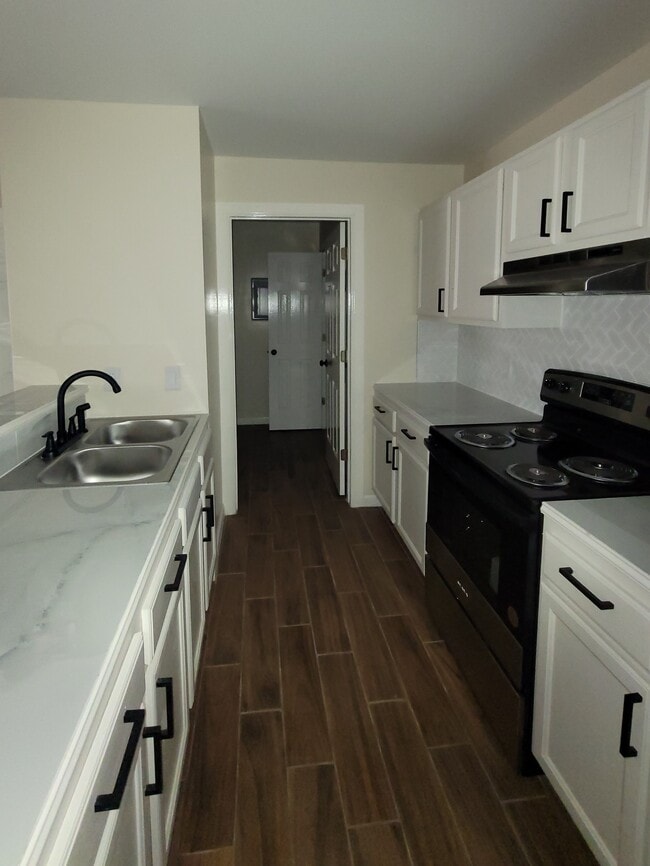 Kitchen - Sangria Sunset Villas