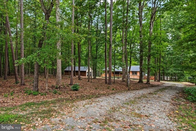 Building Photo - 65 Wades Run