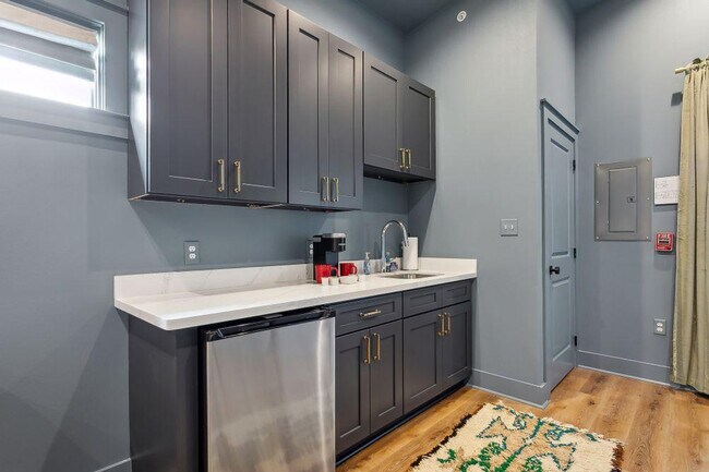 Foto del edificio - 1738 N Rampart St