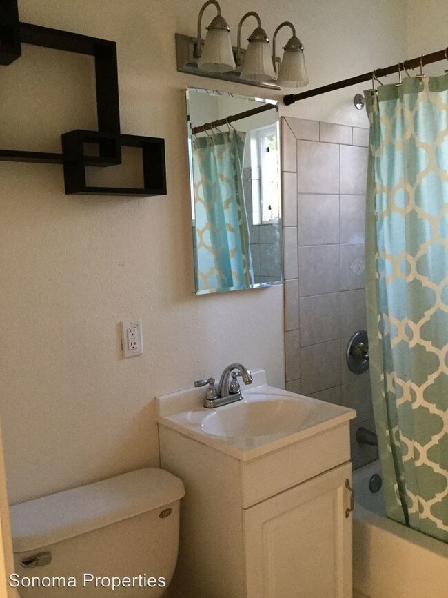 2 Br 1 Bath House 19154 Linden Street House For Rent In