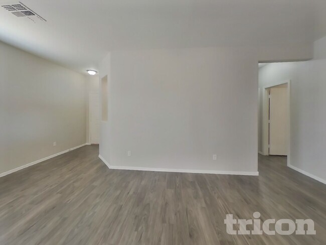 Foto del edificio - 7310 W St Charles Ave