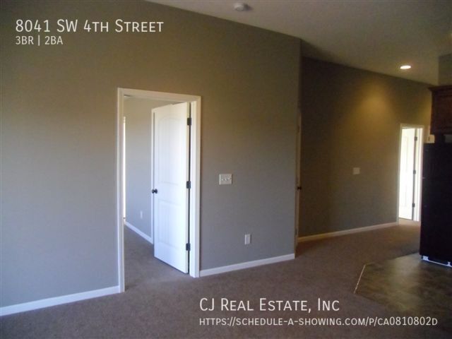 Foto del edificio - 8041 SW 4th St