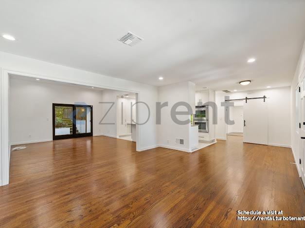 Foto del edificio - 4174 Vanetta Dr