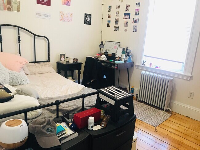 Building Photo - 68 Beacon St