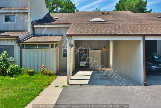 Building Photo - Beautifully Updated 3 BR Condo in NE Columbia