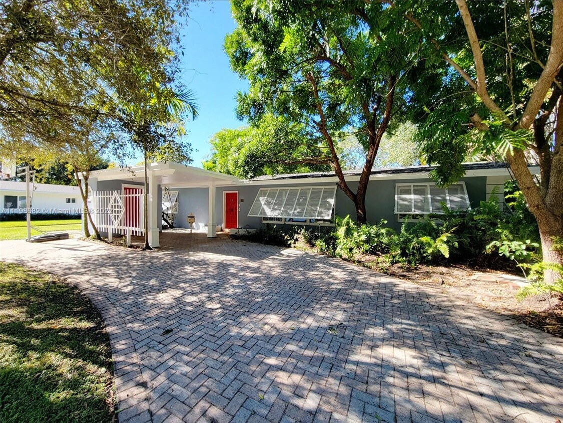 7350 SW 65th Ave, South Miami, FL 33143 House for Rent in South Miami