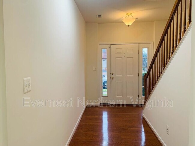 Building Photo - 16379 Gangplank Ln
