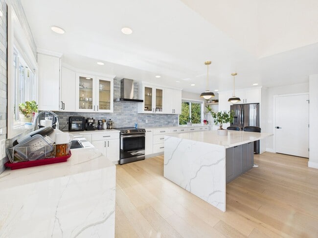 Foto del edificio - 3325 Brunell Dr