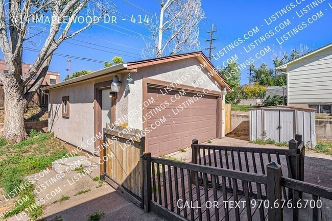 Building Photo - 414 Maplewood Dr