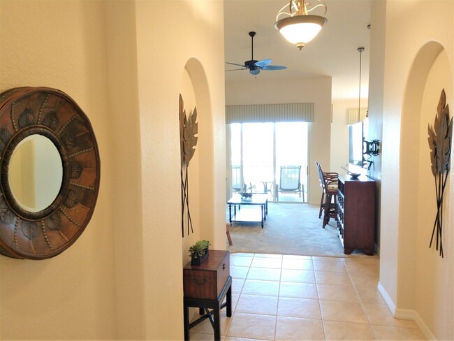 Foto del edificio - Annual Furnished Condo in Gorgeous San Lin...