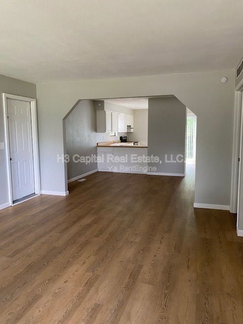 Building Photo - 729 Oxen Dr