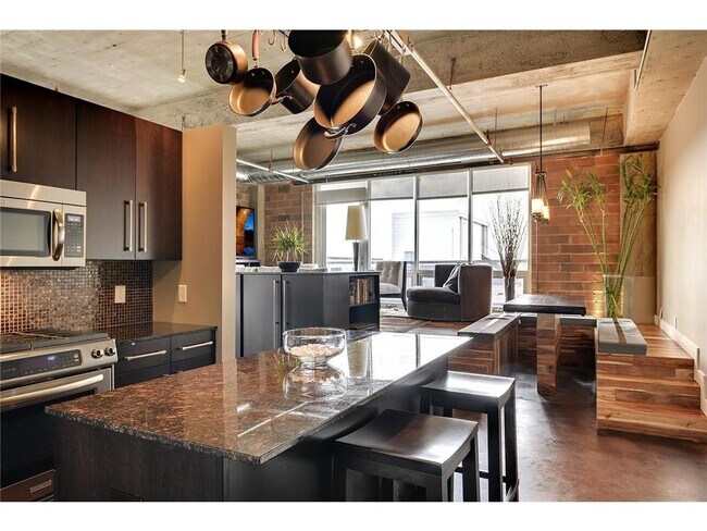 Foto del edificio - 901 N 3rd St