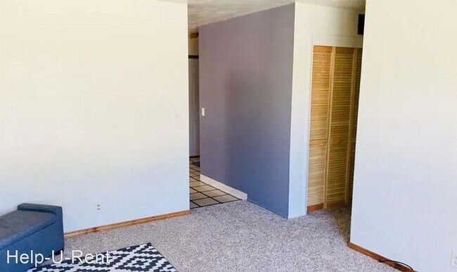 Building Photo - 3 br, 1 bath House - 1020 E Tallent St