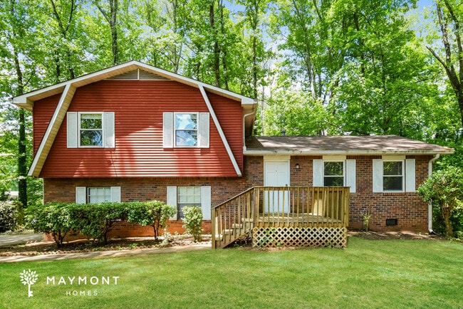 Building Photo - 6192 Pine Bluff Ct