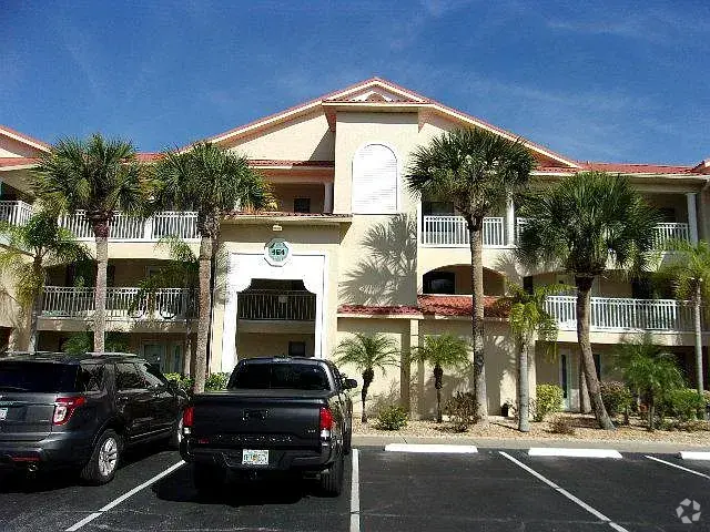 Building Photo - 464 Bouchelle Dr