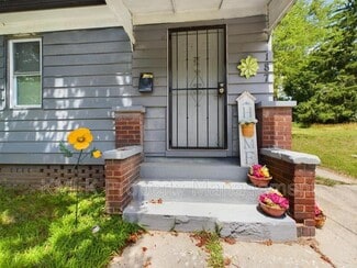 Building Photo - 187 W Long St