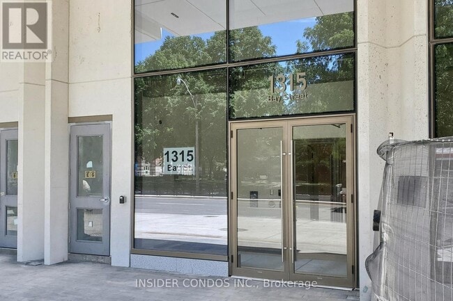 Building Photo - 1315 Bay St.