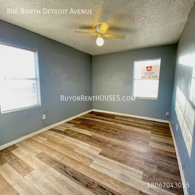 Foto del edificio - Handyman Special $99 Move in + Admin Fee /...